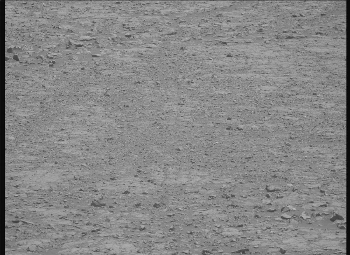 This image was taken by MCZ_RIGHT onboard NASA's Mars rover Perseverance on Sol 1512