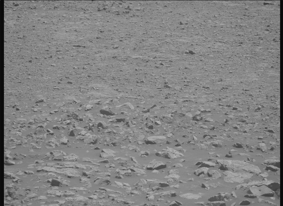 This image was taken by MCZ_RIGHT onboard NASA's Mars rover Perseverance on Sol 1512
