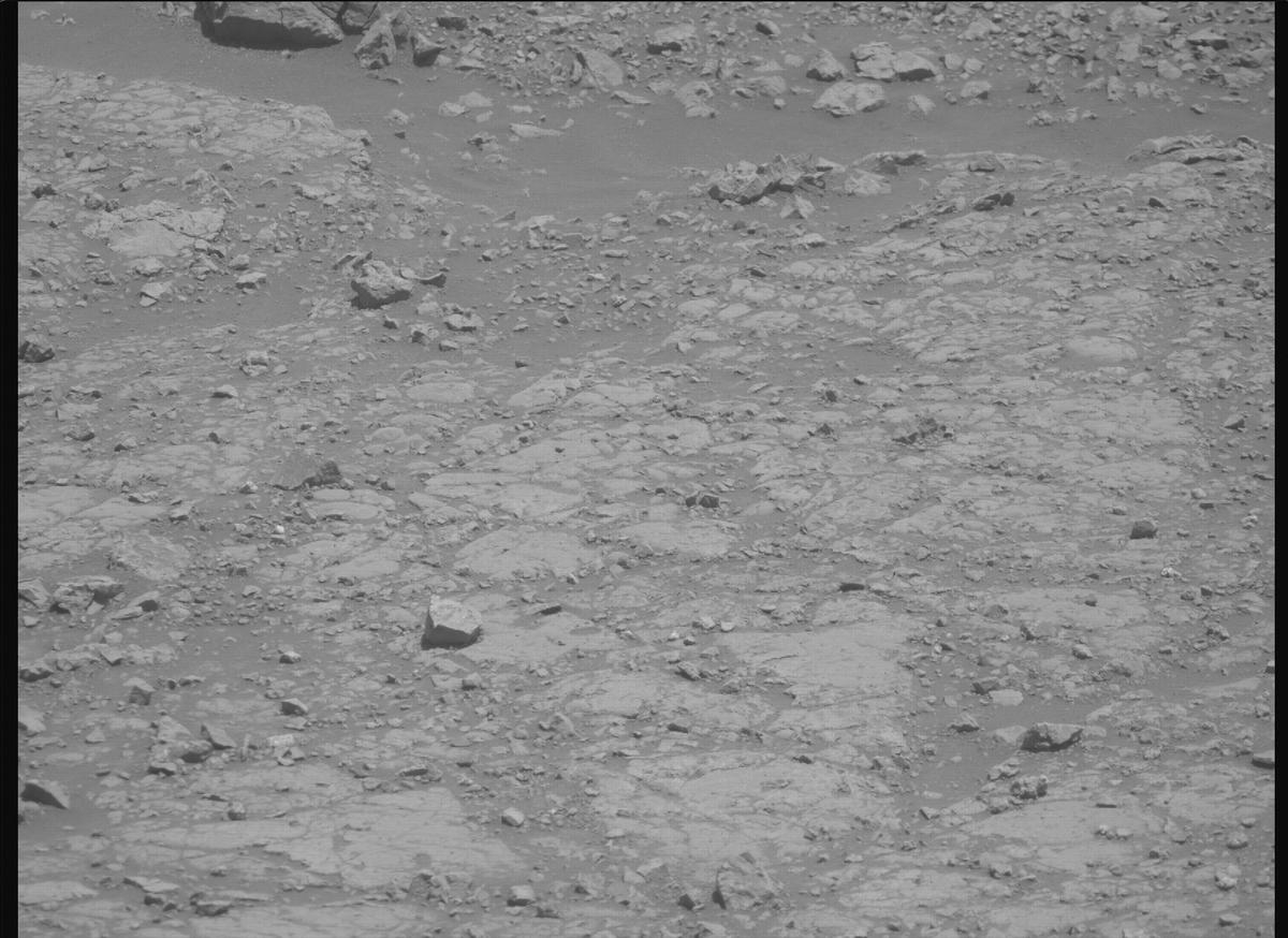 This image was taken by MCZ_RIGHT onboard NASA's Mars rover Perseverance on Sol 1512