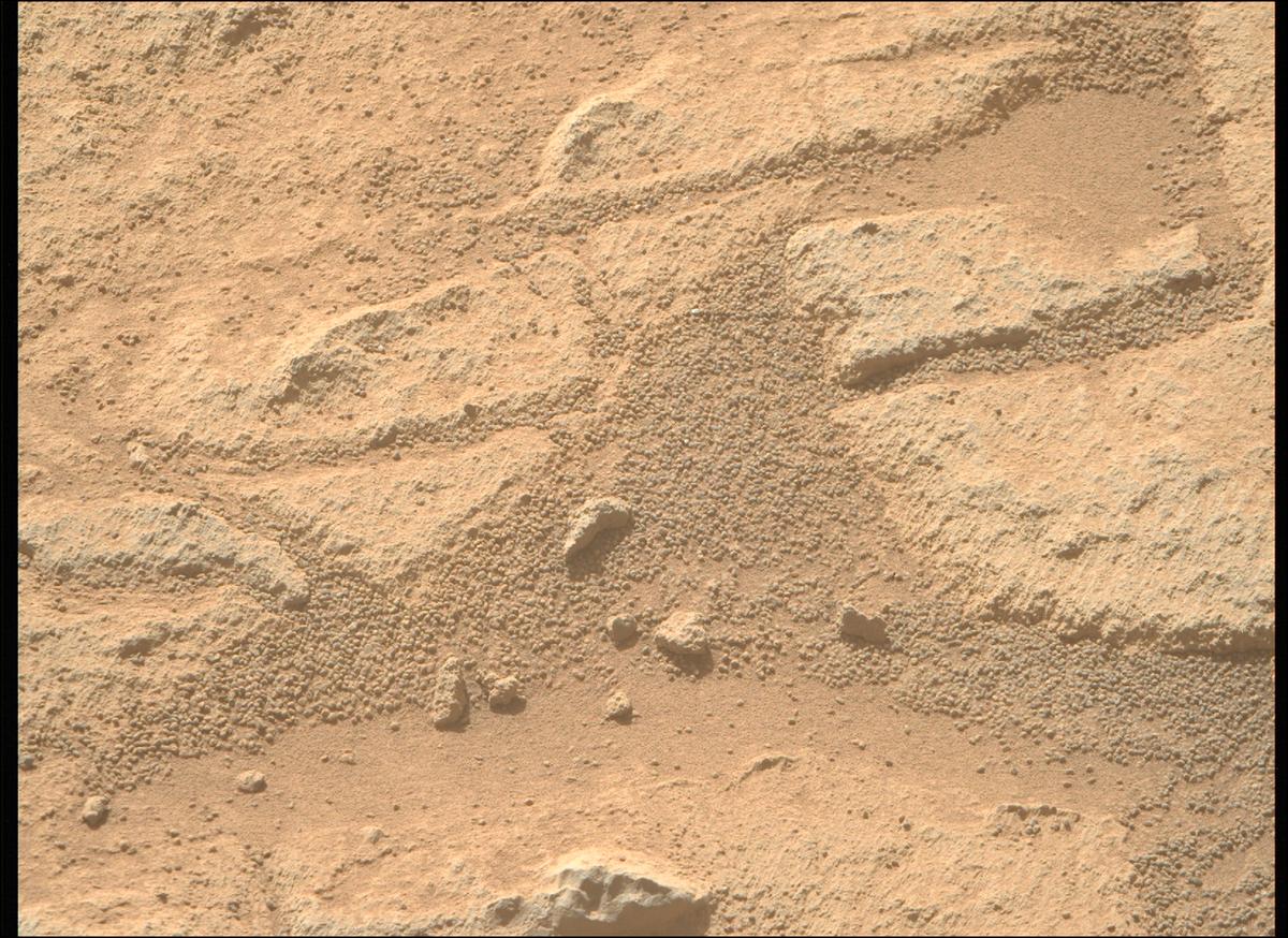 This image was taken by MCZ_RIGHT onboard NASA's Mars rover Perseverance on Sol 1512