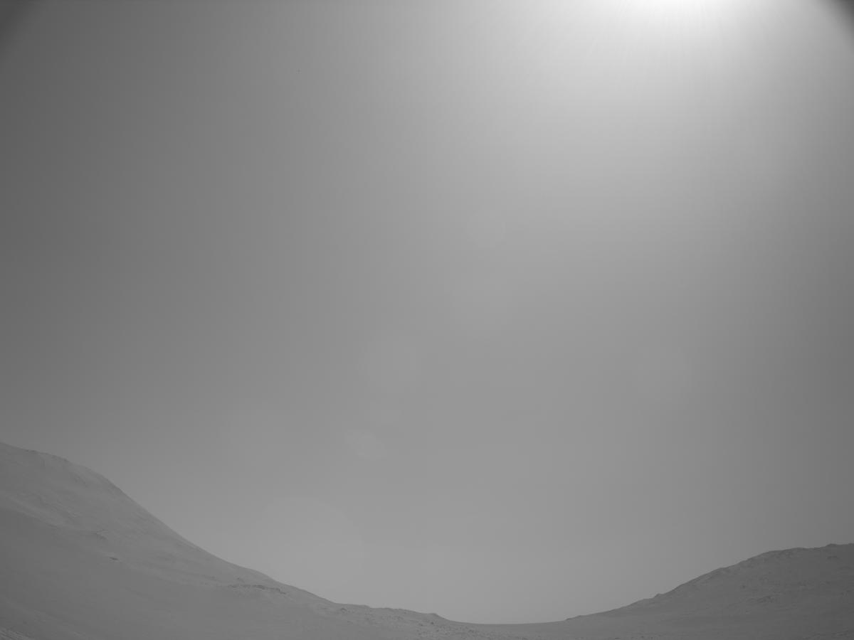 This image was taken by NAVCAM_LEFT onboard NASA's Mars rover Perseverance on Sol 1516