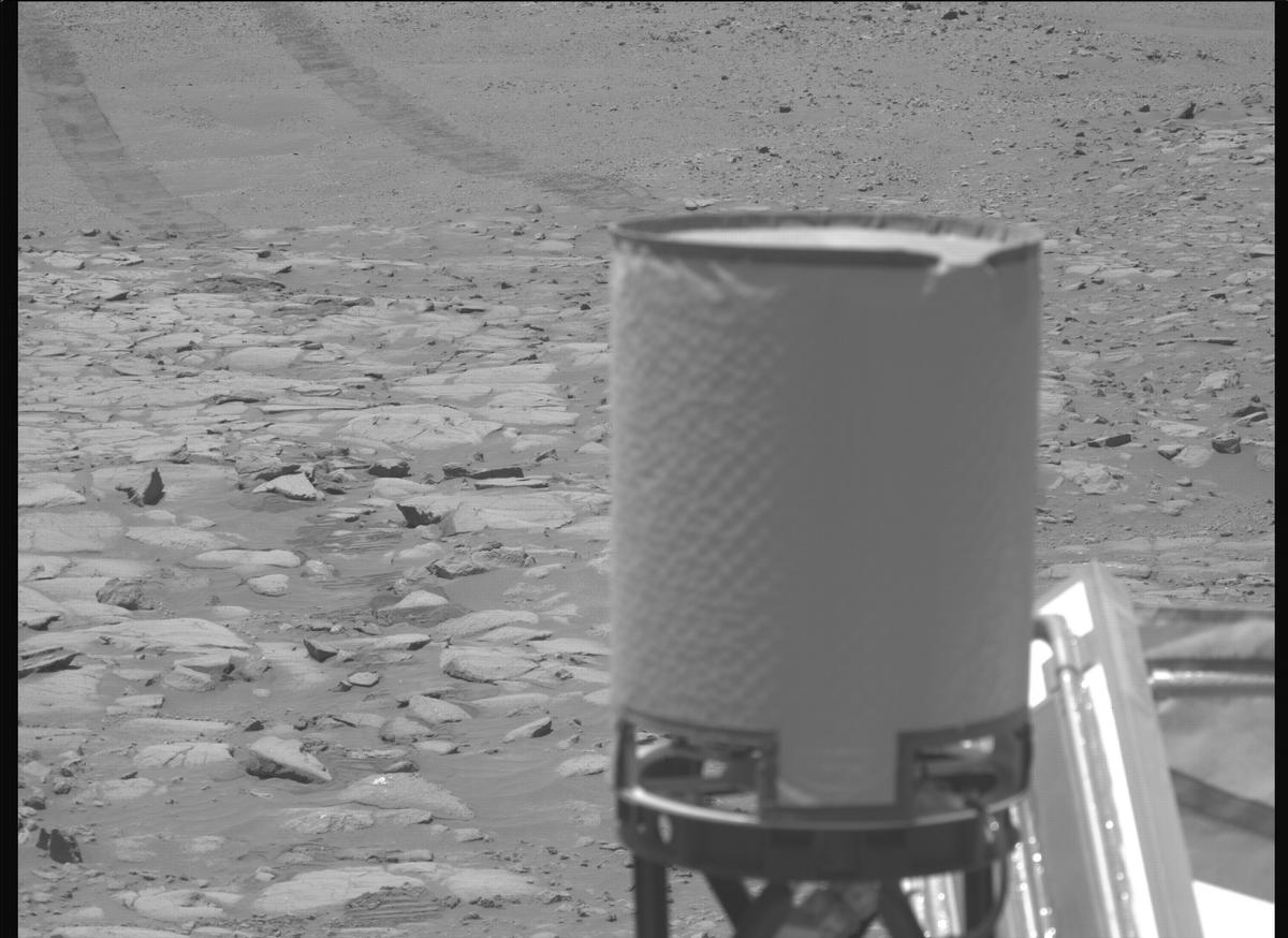 This image was taken by MCZ_LEFT onboard NASA's Mars rover Perseverance on Sol 1516