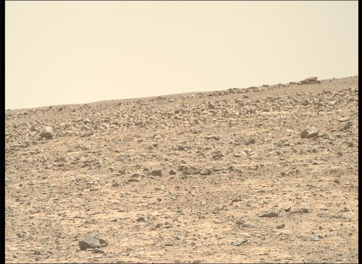 This image was taken by MCZ_RIGHT onboard NASA's Mars rover Perseverance on Sol 1521