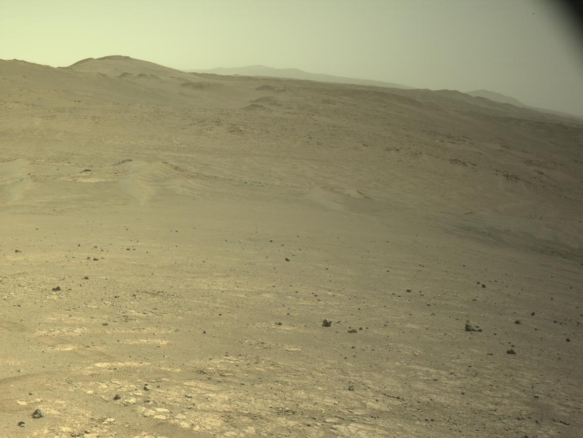 This image was taken by NAVCAM_RIGHT onboard NASA's Mars rover Perseverance on Sol 1523