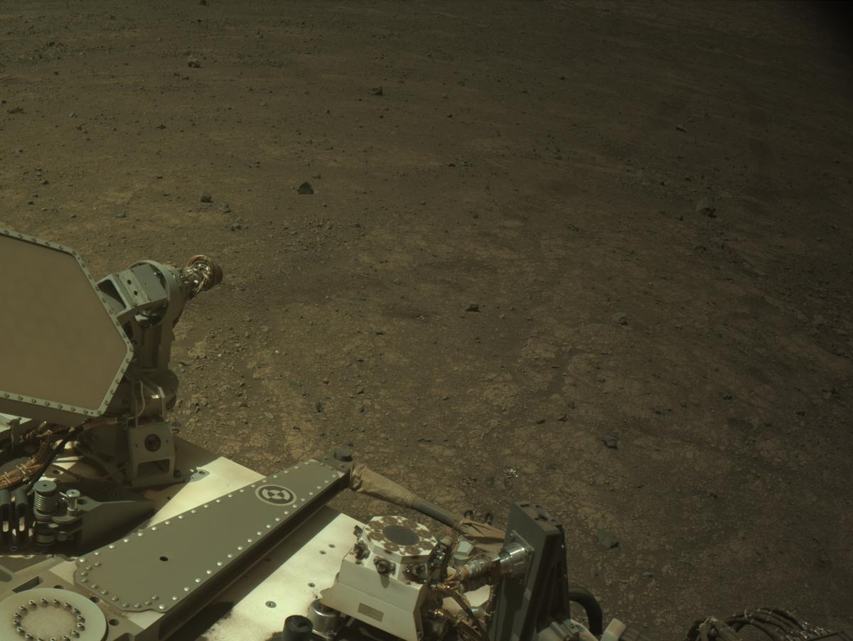 This image was taken by NAVCAM_LEFT onboard NASA's Mars rover Perseverance on Sol 1524