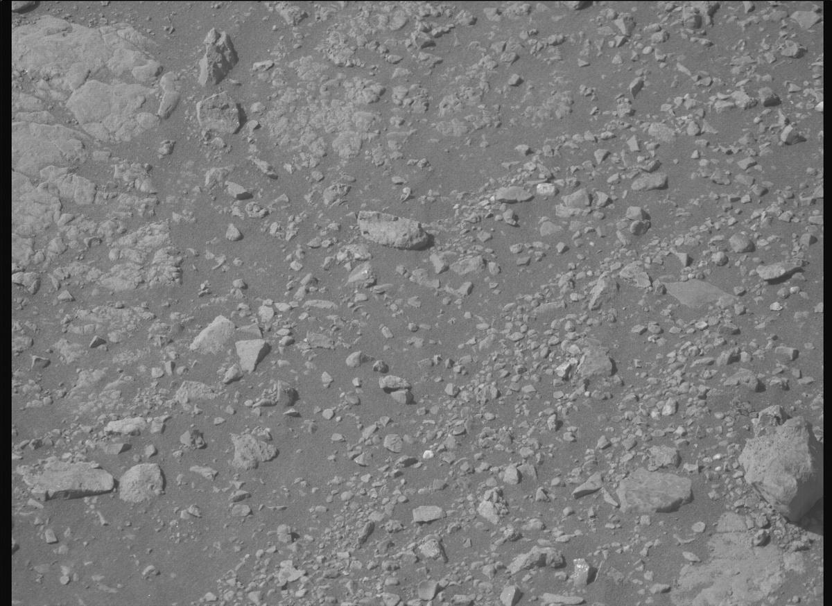 This image was taken by MCZ_RIGHT onboard NASA's Mars rover Perseverance on Sol 1525