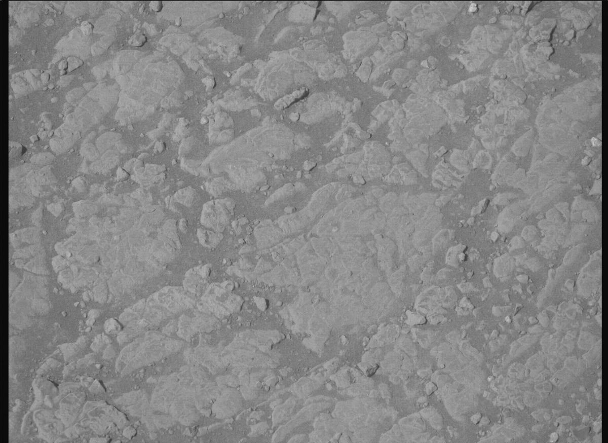 This image was taken by MCZ_RIGHT onboard NASA's Mars rover Perseverance on Sol 1525