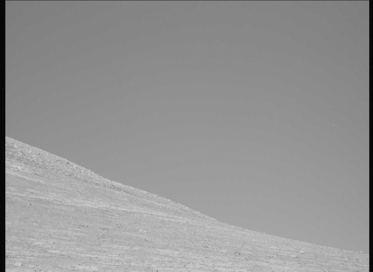 This image was taken by MCZ_LEFT onboard NASA's Mars rover Perseverance on Sol 1526