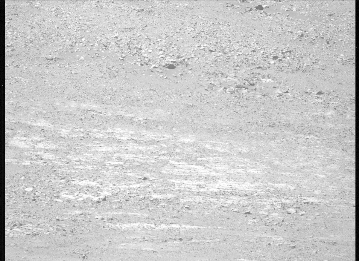 This image was taken by MCZ_LEFT onboard NASA's Mars rover Perseverance on Sol 1527