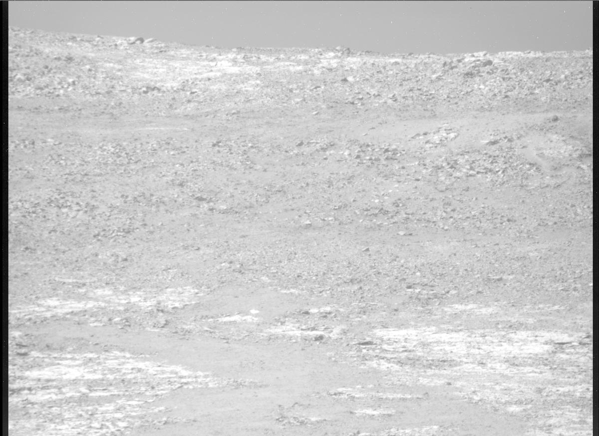 This image was taken by MCZ_RIGHT onboard NASA's Mars rover Perseverance on Sol 1527
