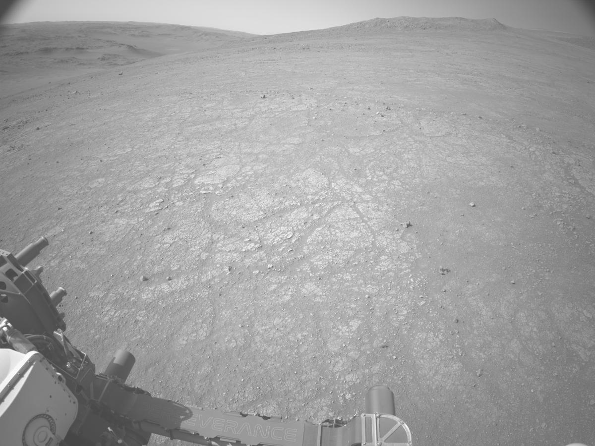 This image was taken by NAVCAM_LEFT onboard NASA's Mars rover Perseverance on Sol 1540