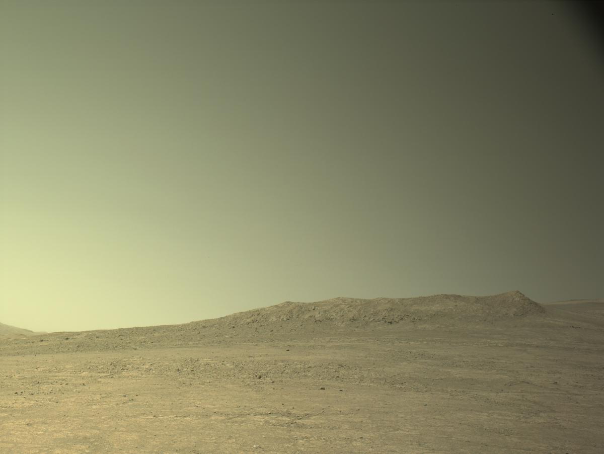 This image was taken by NAVCAM_RIGHT onboard NASA's Mars rover Perseverance on Sol 1542