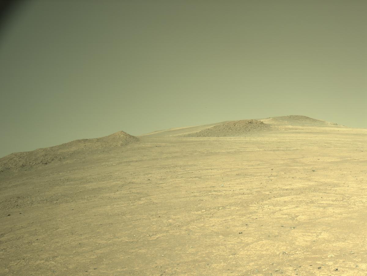 This image was taken by NAVCAM_RIGHT onboard NASA's Mars rover Perseverance on Sol 1542