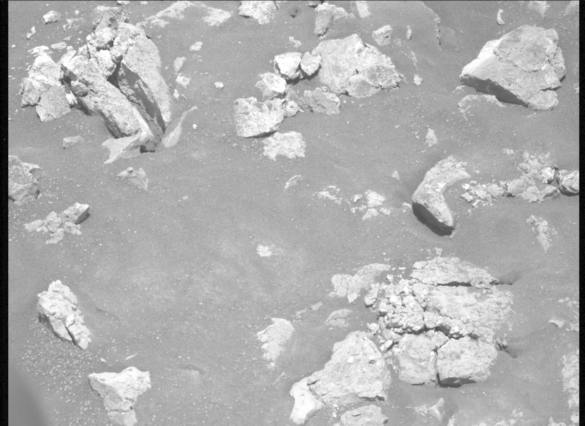 This image was taken by MCZ_LEFT onboard NASA's Mars rover Perseverance on Sol 1544