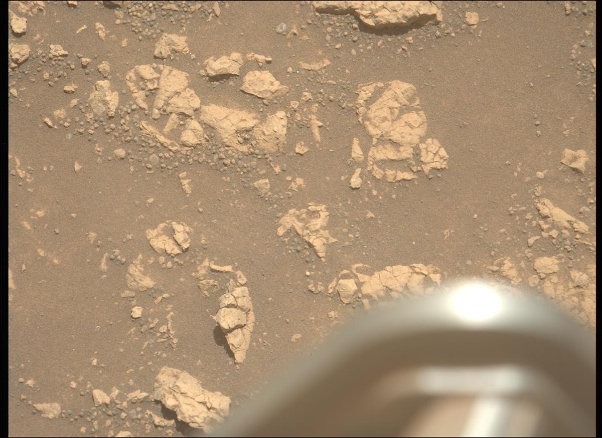 This image was taken by MCZ_LEFT onboard NASA's Mars rover Perseverance on Sol 1546