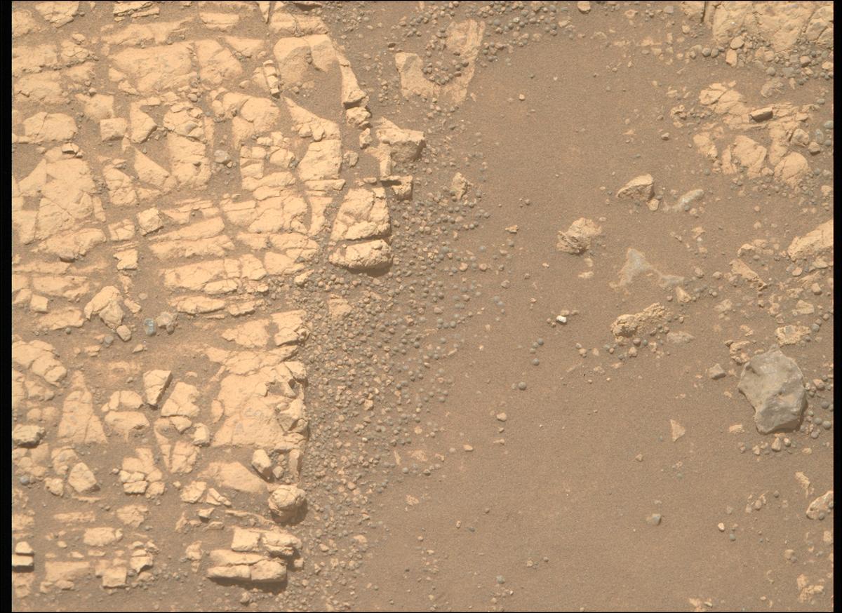 This image was taken by MCZ_RIGHT onboard NASA's Mars rover Perseverance on Sol 1546