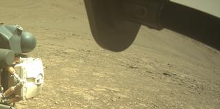 View image taken on Mars, Mars Perseverance Sol 1548: Front Right Hazard Avoidance Camera (Hazcam)