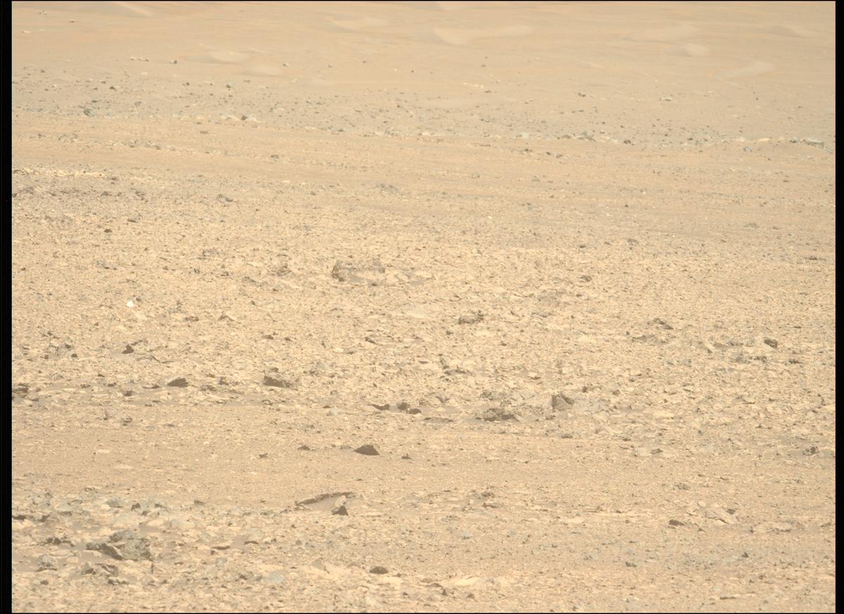 This image was taken by MCZ_LEFT onboard NASA's Mars rover Perseverance on Sol 1548