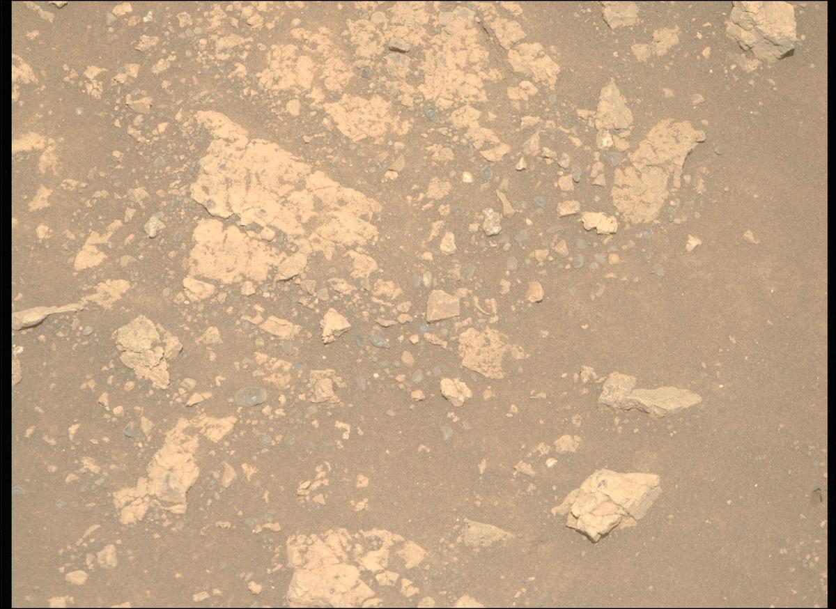 This image was taken by MCZ_RIGHT onboard NASA's Mars rover Perseverance on Sol 1549