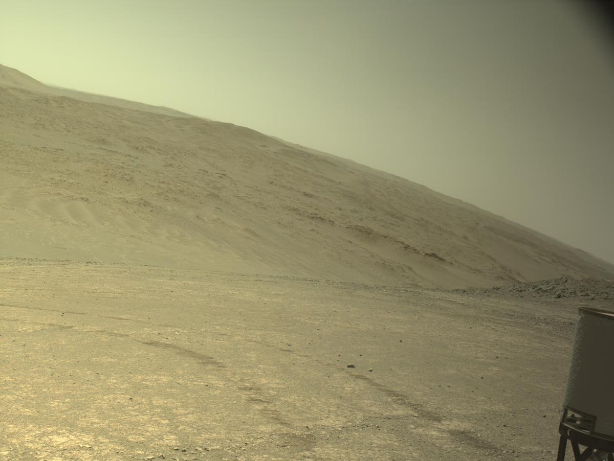 This image was taken by NAVCAM_LEFT onboard NASA's Mars rover Perseverance on Sol 1551