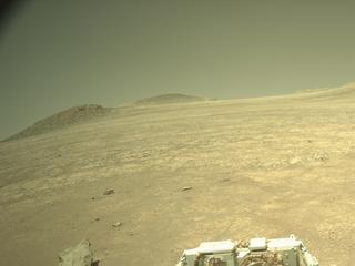 View image taken on Mars, Mars Perseverance Sol 1551: Right Navigation Camera (Navcam)