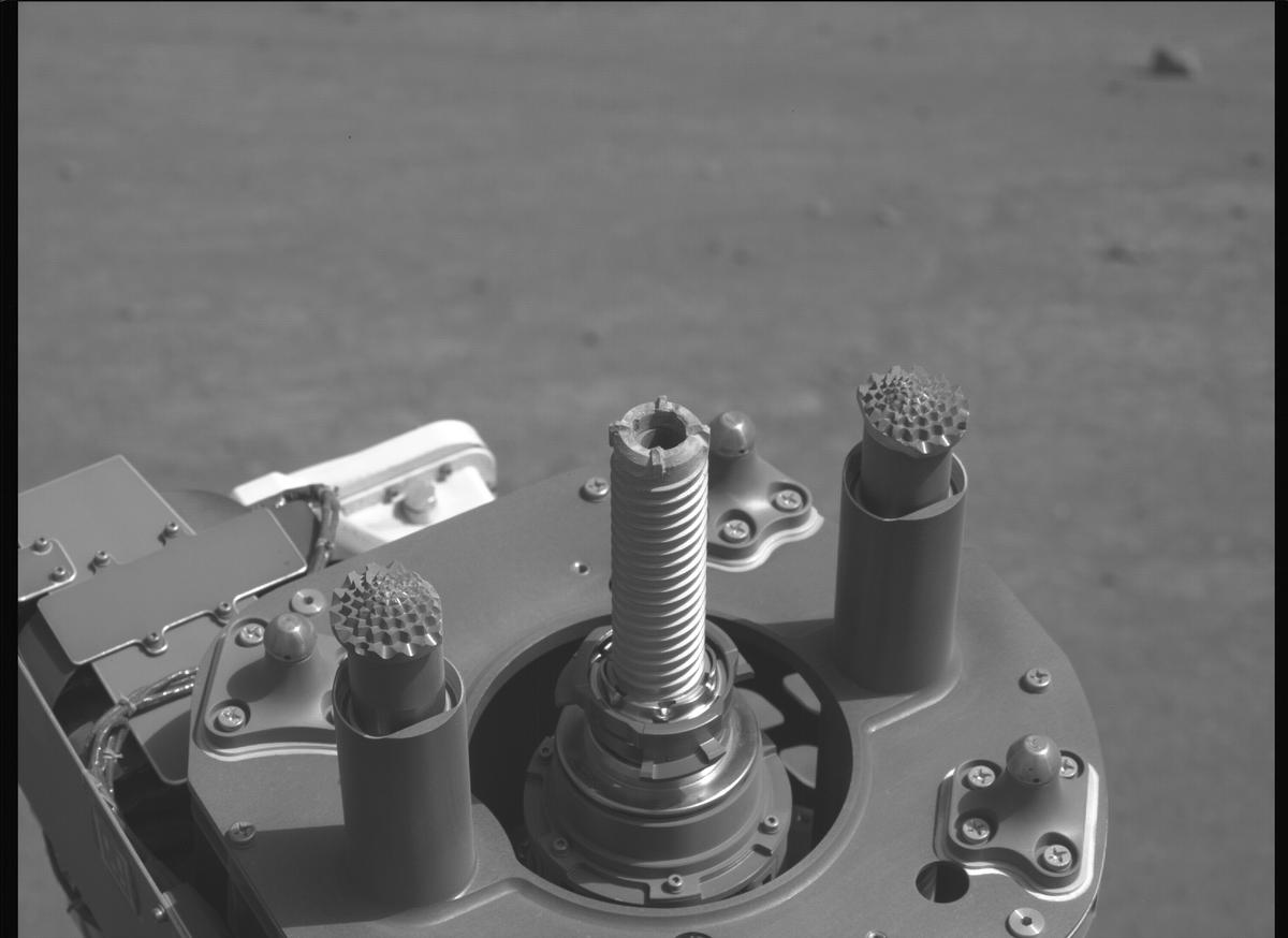 This image was taken by MCZ_LEFT onboard NASA's Mars rover Perseverance on Sol 1552