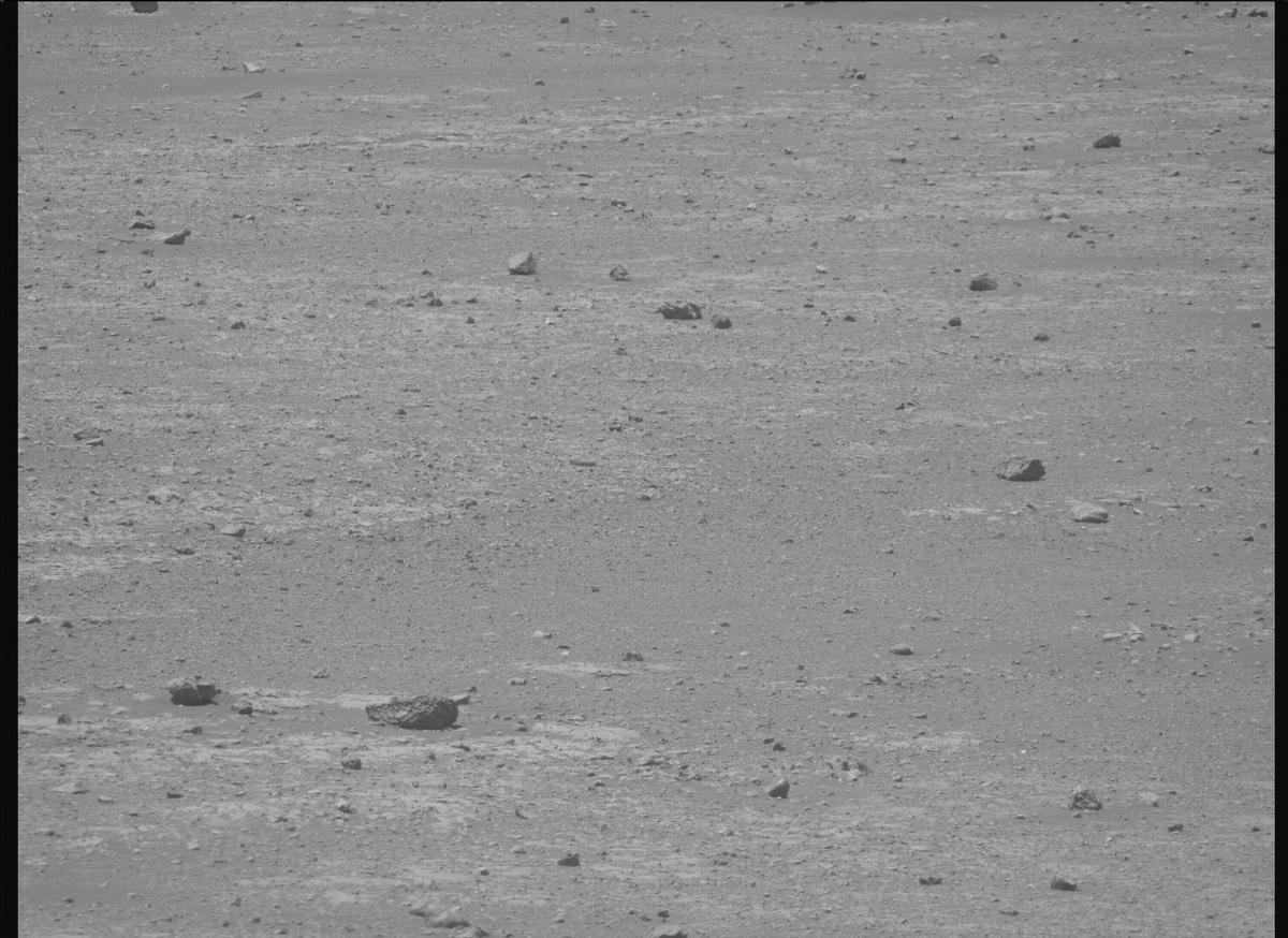 This image was taken by MCZ_RIGHT onboard NASA's Mars rover Perseverance on Sol 1554