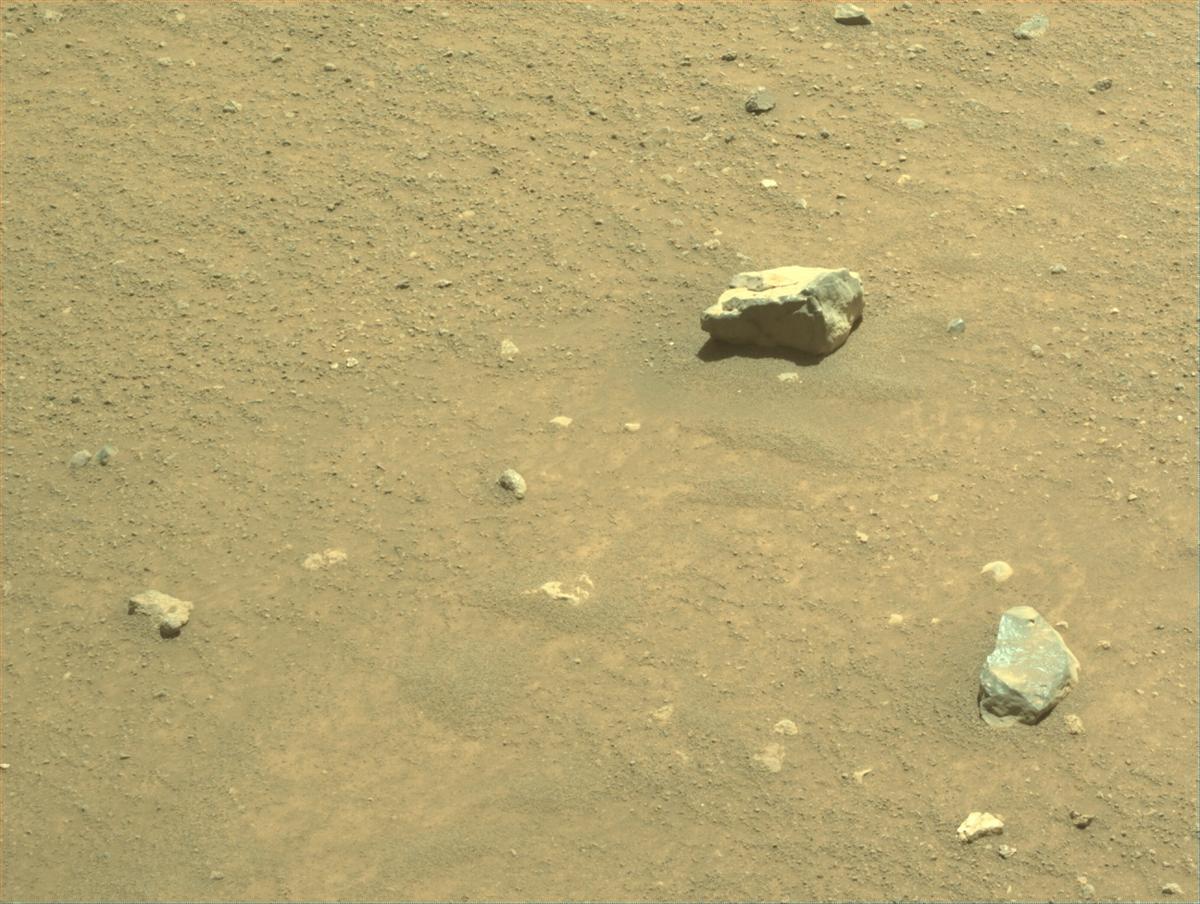 This image was taken by NAVCAM_LEFT onboard NASA's Mars rover Perseverance on Sol 1558