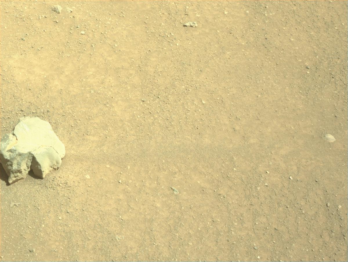 This image was taken by NAVCAM_RIGHT onboard NASA's Mars rover Perseverance on Sol 1558