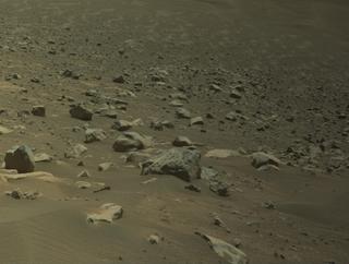 View image taken on Mars, Mars Perseverance Sol 1558: Right Navigation Camera (Navcam)