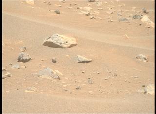 View image taken on Mars, Mars Perseverance Sol 1560: Right Mastcam-Z Camera