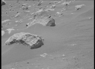 View image taken on Mars, Mars Perseverance Sol 1562: Left Mastcam-Z Camera