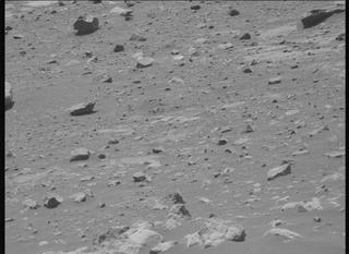 View image taken on Mars, Mars Perseverance Sol 1562: Right Mastcam-Z Camera