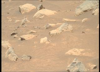 View image taken on Mars, Mars Perseverance Sol 1562: Right Mastcam-Z Camera