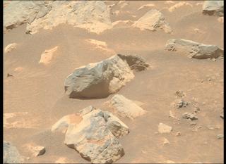 View image taken on Mars, Mars Perseverance Sol 1562: Right Mastcam-Z Camera