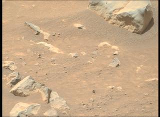 View image taken on Mars, Mars Perseverance Sol 1562: Right Mastcam-Z Camera