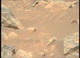 View image taken on Mars, Mars Perseverance Sol 1562: Right Mastcam-Z Camera