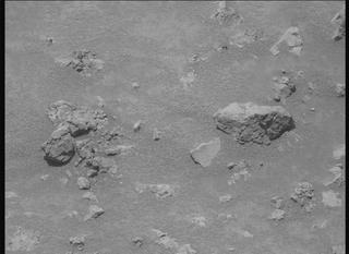 View image taken on Mars, Mars Perseverance Sol 1562: Right Mastcam-Z Camera