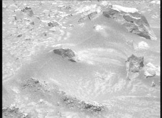 View image taken on Mars, Mars Perseverance Sol 1562: Right Mastcam-Z Camera