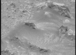 View image taken on Mars, Mars Perseverance Sol 1562: Right Mastcam-Z Camera