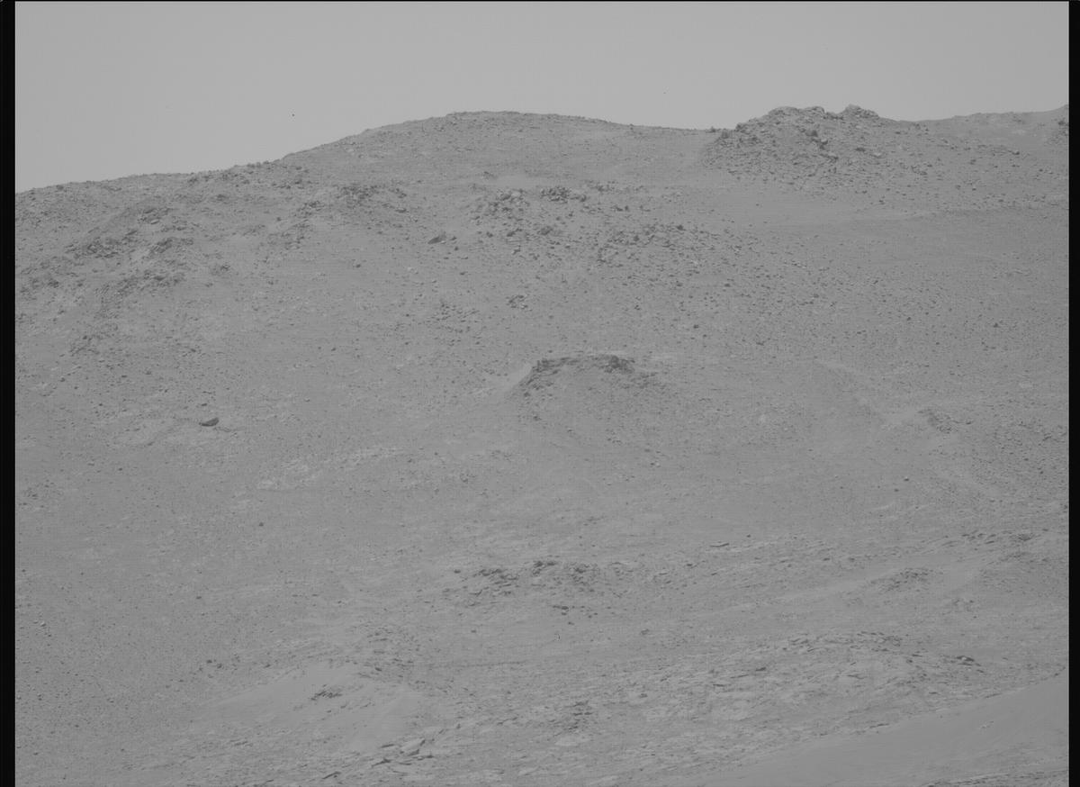 This image was taken by MCZ_LEFT onboard NASA's Mars rover Perseverance on Sol 1566