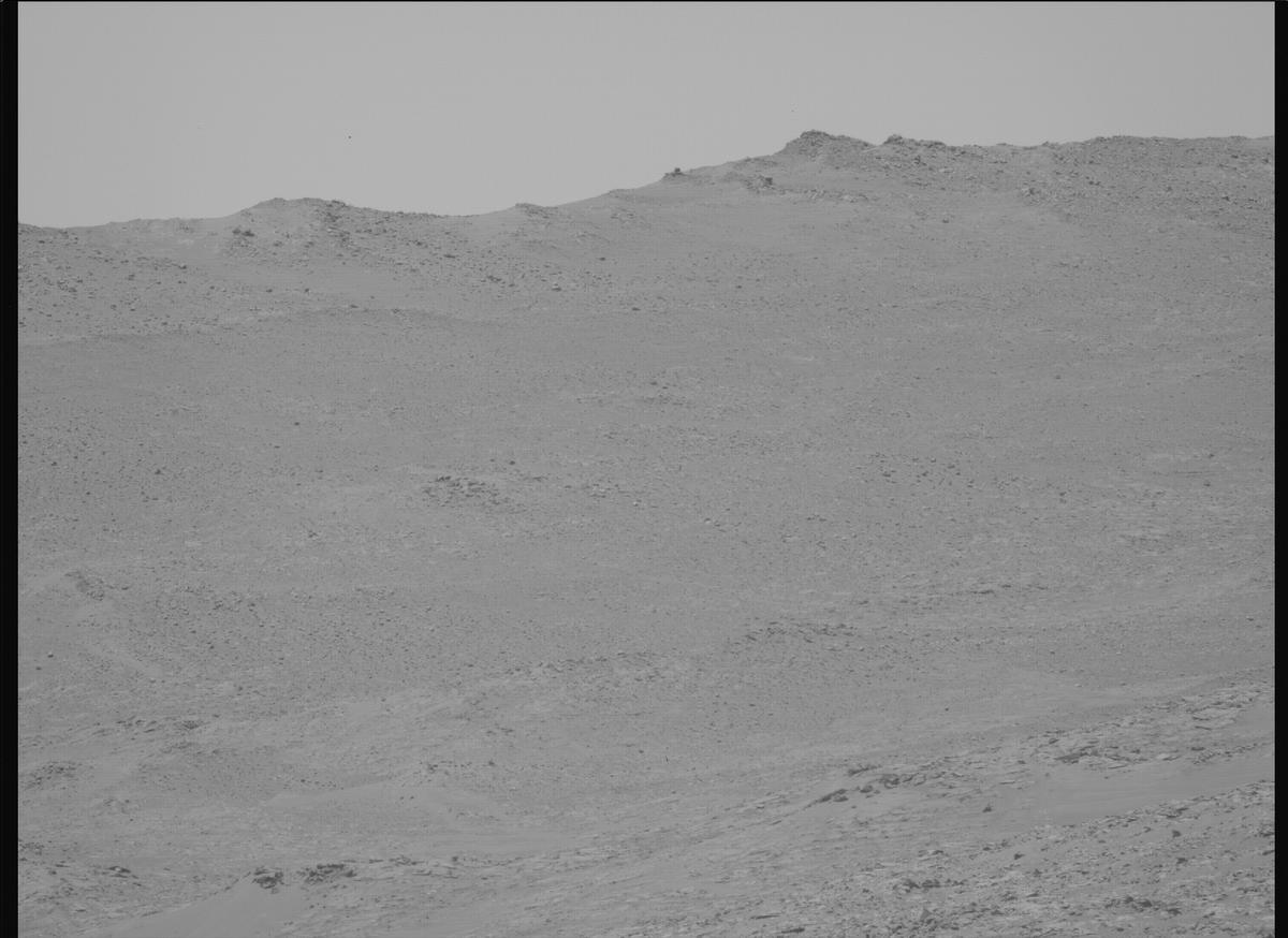 This image was taken by MCZ_LEFT onboard NASA's Mars rover Perseverance on Sol 1566