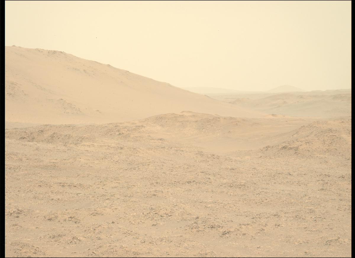 This image was taken by MCZ_LEFT onboard NASA's Mars rover Perseverance on Sol 1566