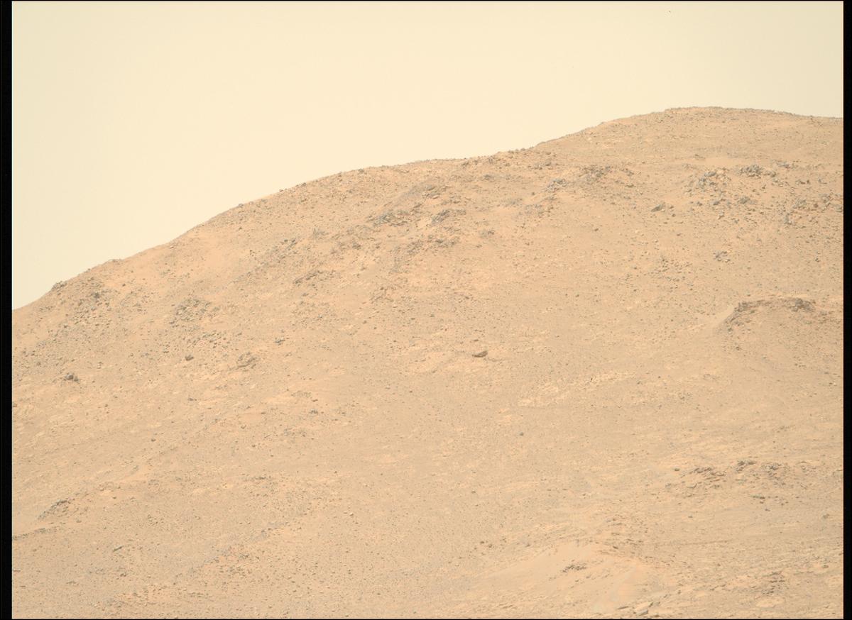 This image was taken by MCZ_RIGHT onboard NASA's Mars rover Perseverance on Sol 1566