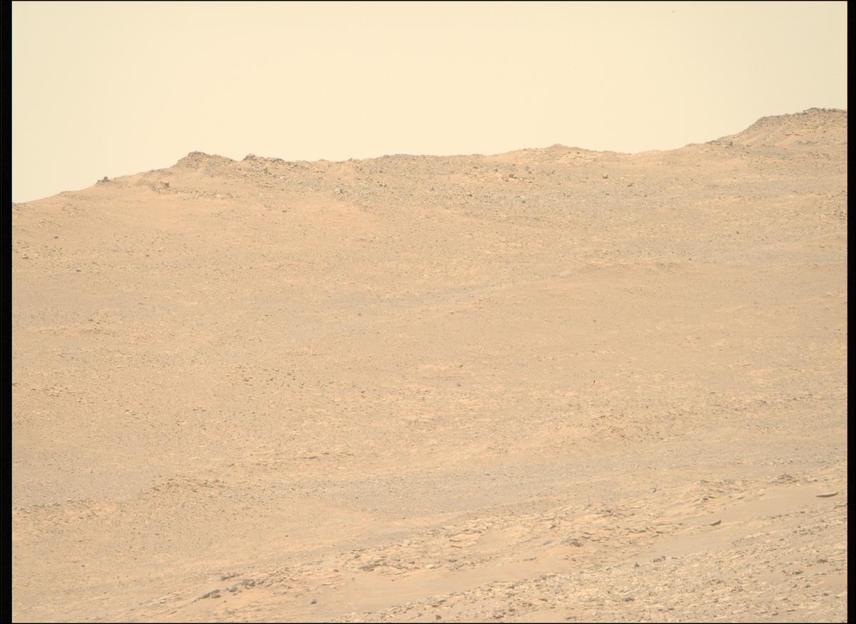 This image was taken by MCZ_RIGHT onboard NASA's Mars rover Perseverance on Sol 1566