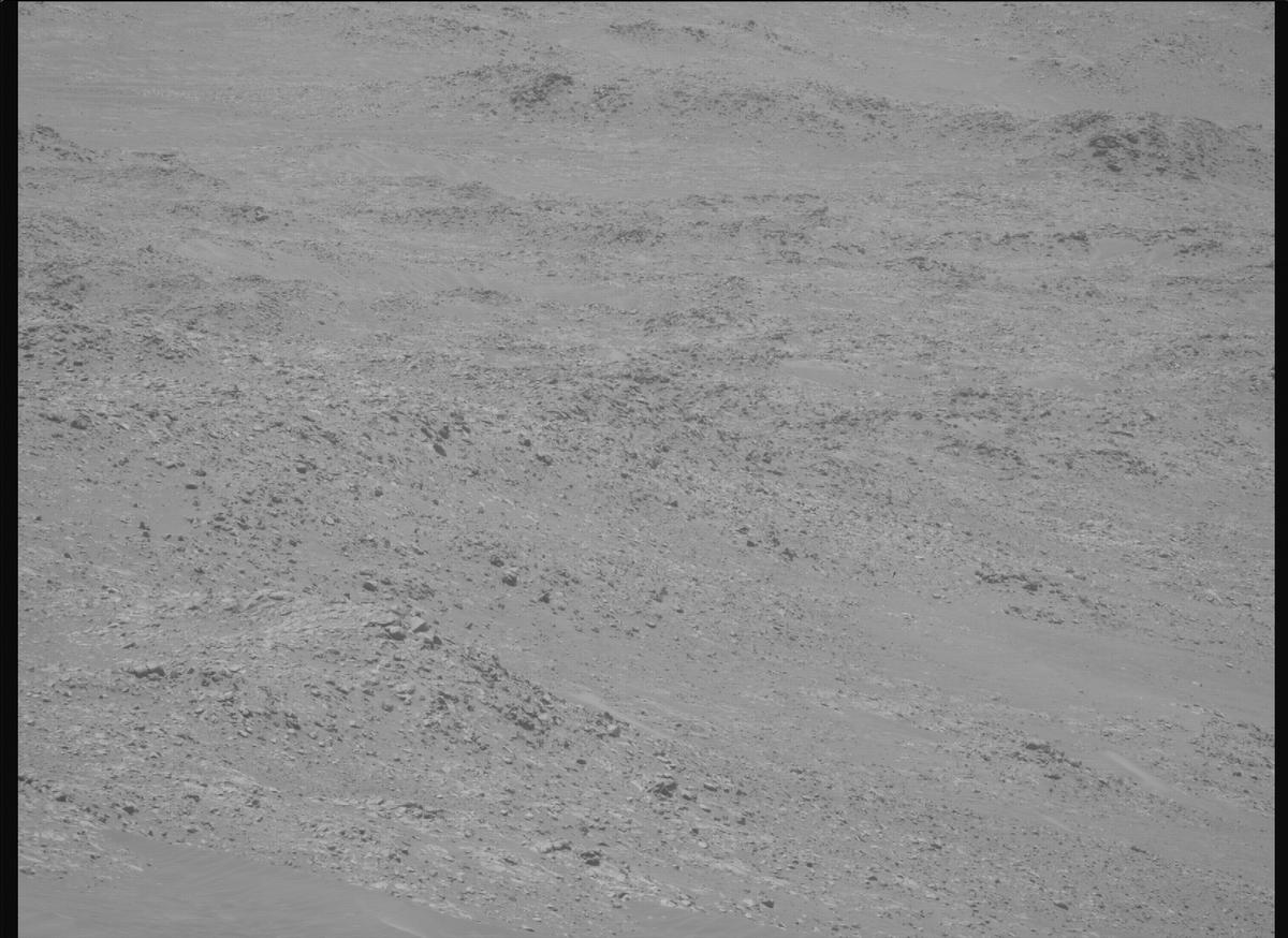 This image was taken by MCZ_RIGHT onboard NASA's Mars rover Perseverance on Sol 1566