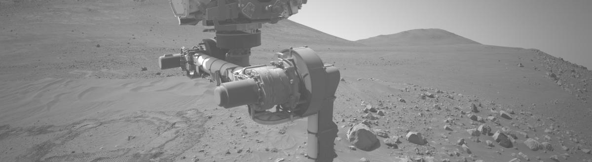 This image was taken by NAVCAM_LEFT onboard NASA's Mars rover Perseverance on Sol 1568
