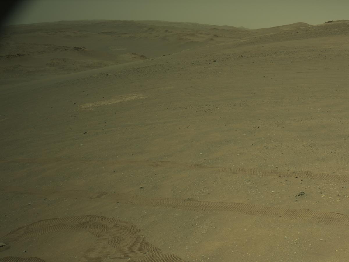 This image was taken by NAVCAM_LEFT onboard NASA's Mars rover Perseverance on Sol 1571