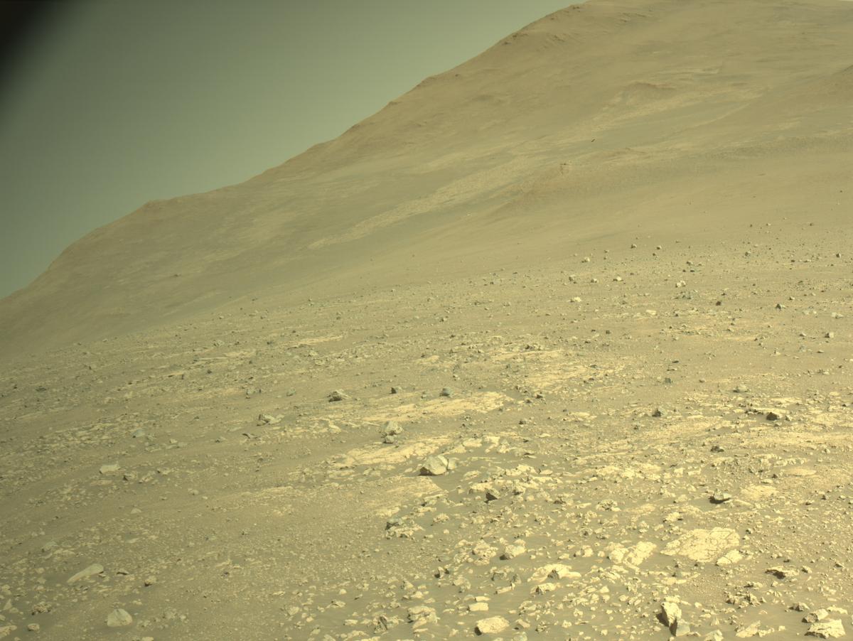 This image was taken by NAVCAM_LEFT onboard NASA's Mars rover Perseverance on Sol 1577