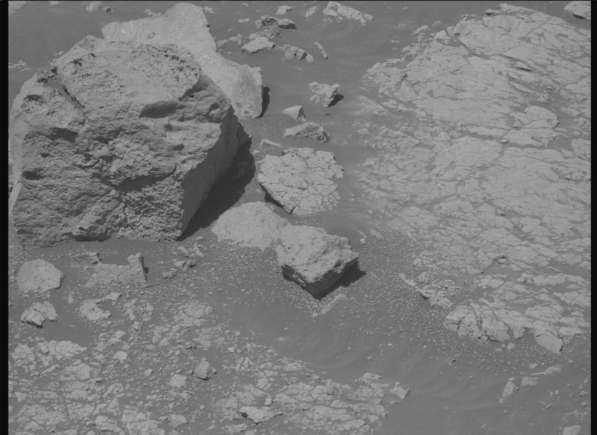 This image was taken by MCZ_RIGHT onboard NASA's Mars rover Perseverance on Sol 1578